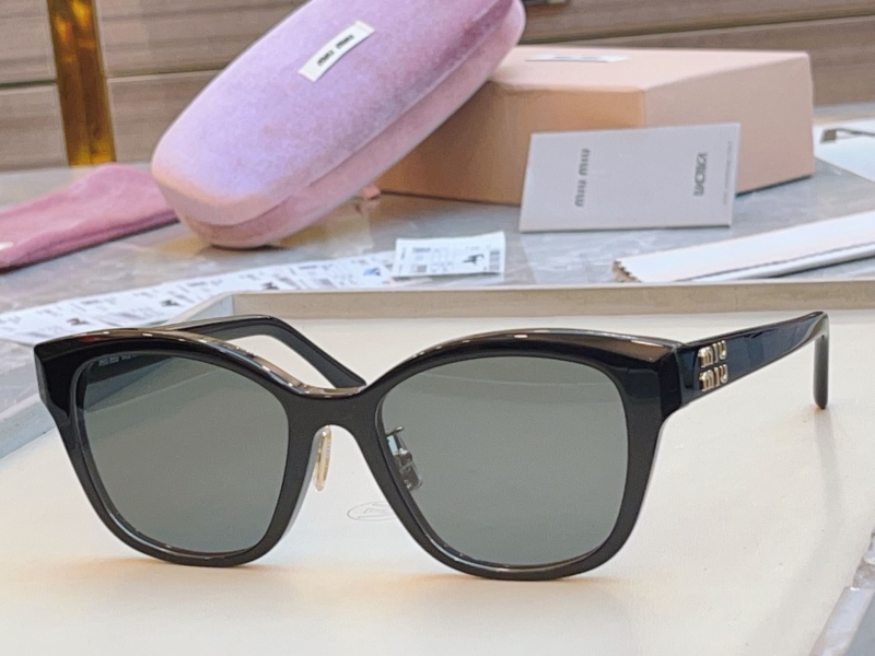 MIU MIU